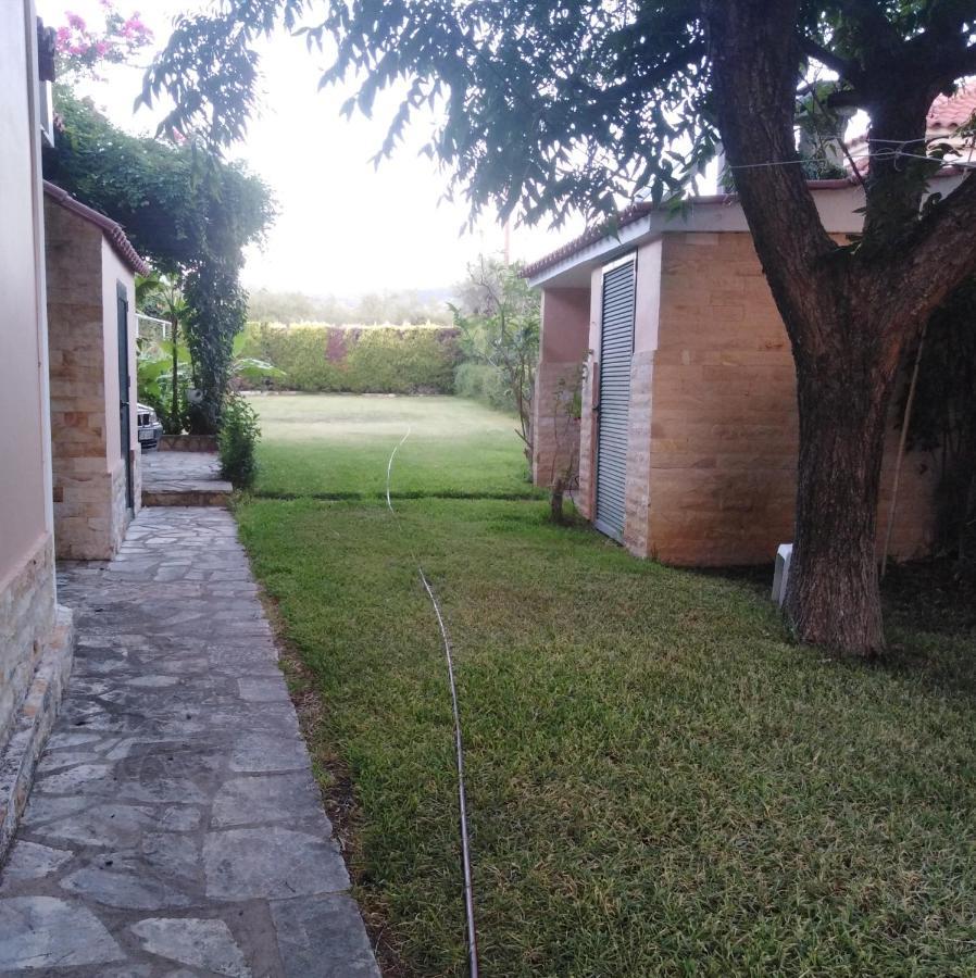 Golden Sea Villa Kalamata Exterior photo